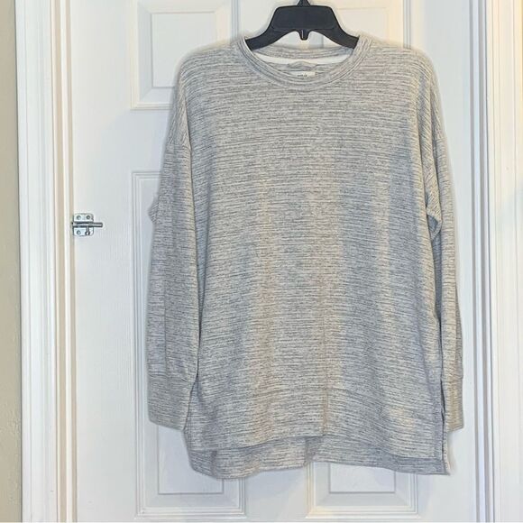aerie Sweaters - Aerie Grey Marled Light Weight Pull Over Size Small Oversized